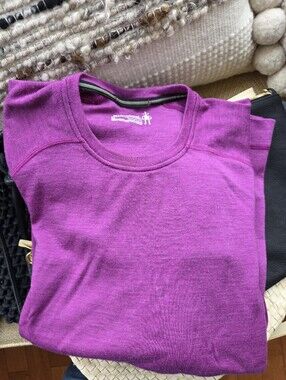 Smartwool Women’s Merino Wool Base Layer Crew Top Medium Berry Purple